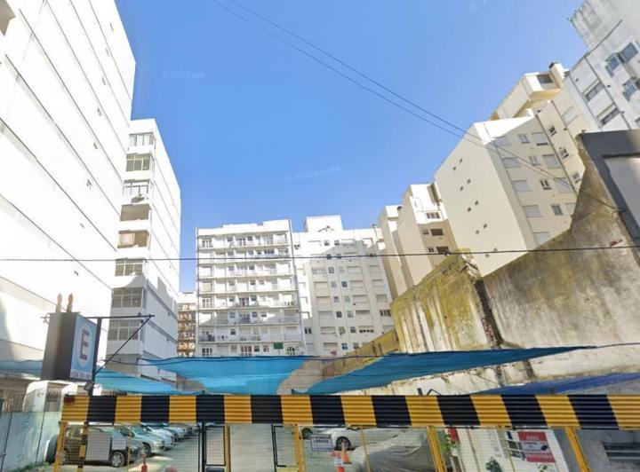 Terreno · 749m²