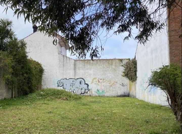 Terreno · 234m²