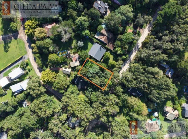Terreno · 528m²