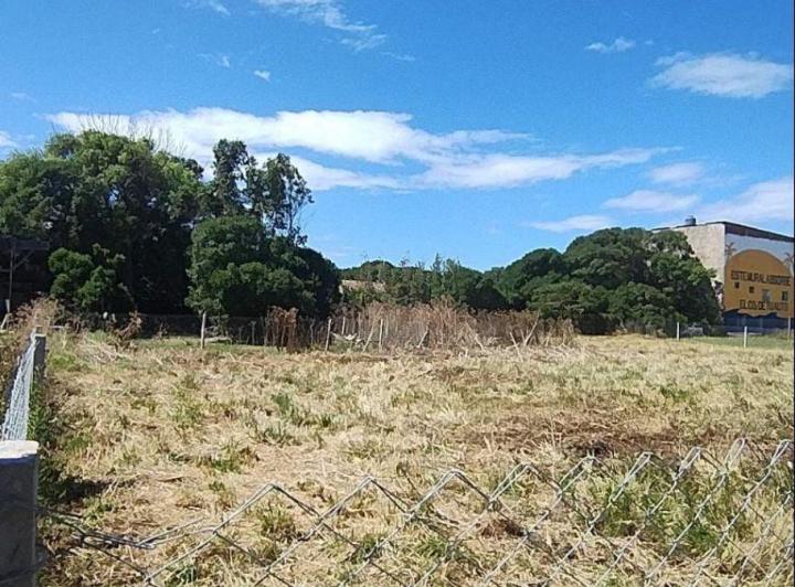 Terreno · 450m²