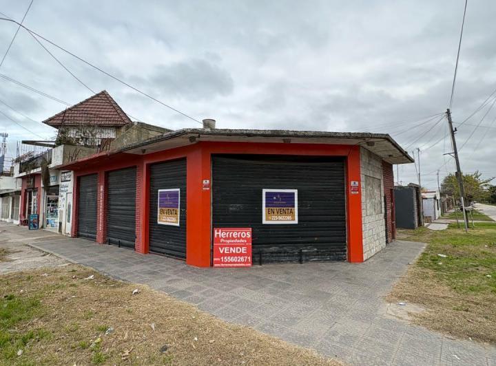 Terreno · 220m²