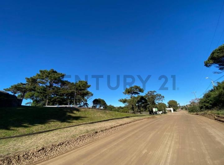 Terreno · 400m²