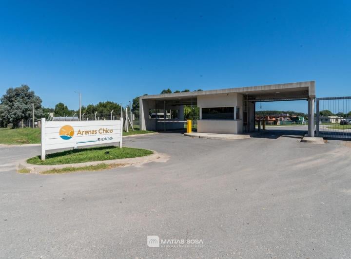 Terreno · 701m²