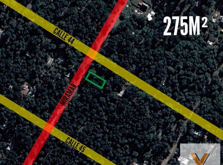 Terreno · 275m²