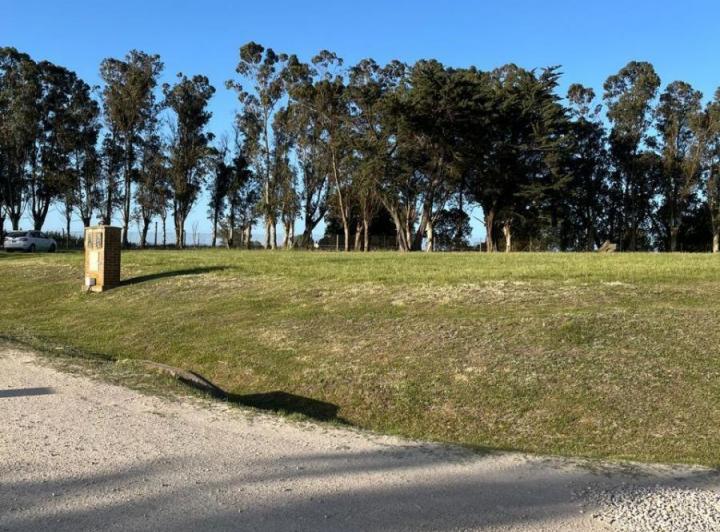 Terreno · 1360m²