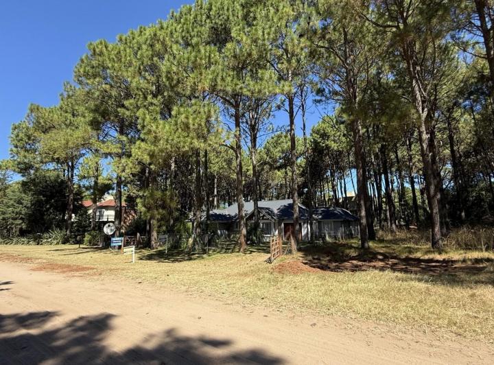 Terreno · 863m²