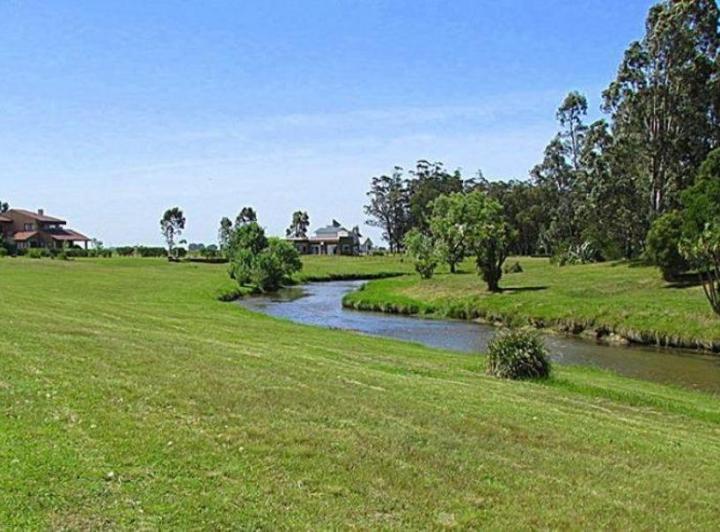 Terreno · 600m²