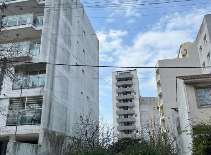 Terreno · 318m²