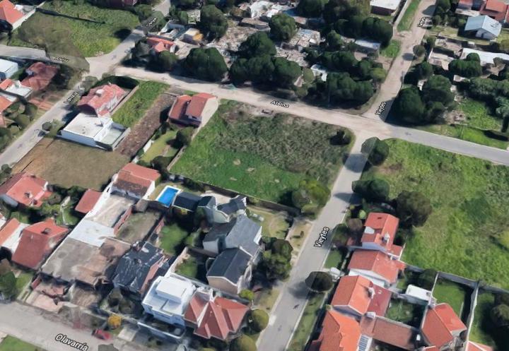 Terreno · 1218m²