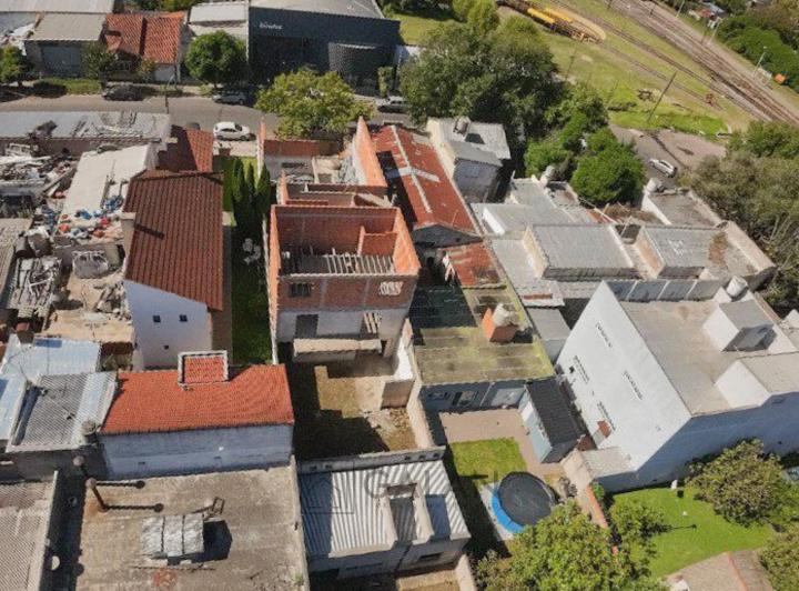 Terreno · 375m²