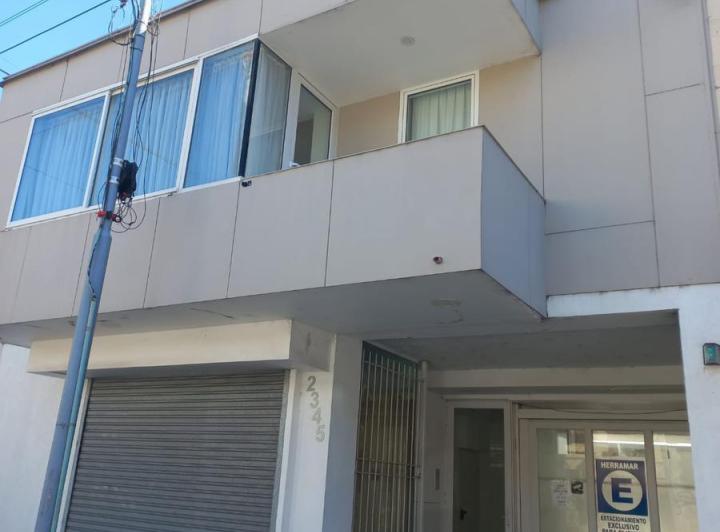 Terreno · 216m²