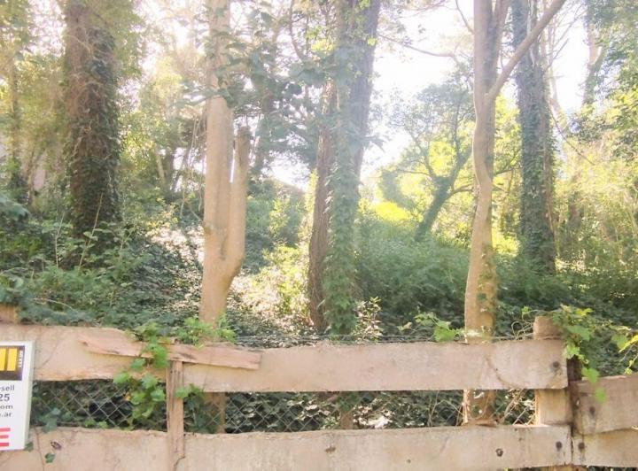 Terreno · 270m²
