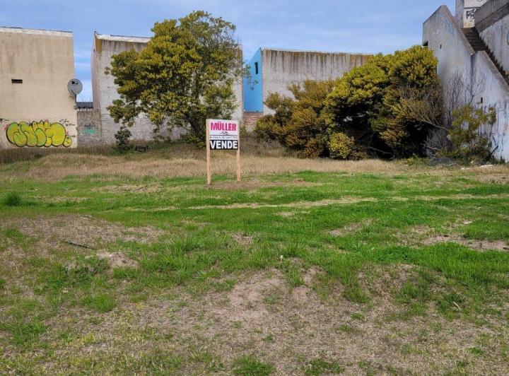 Terreno · 400m²