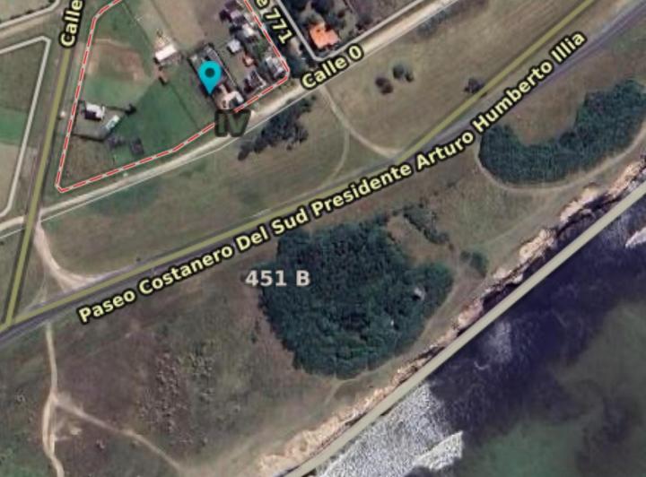 Terreno · 816m²