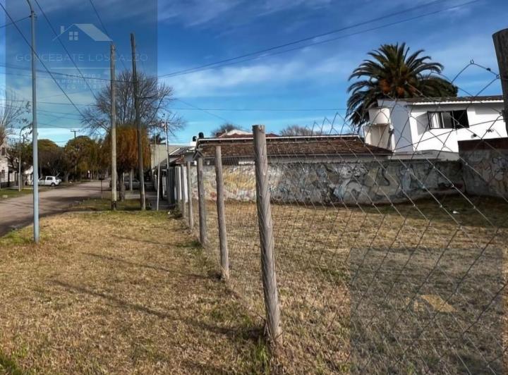 Terreno · 212m²