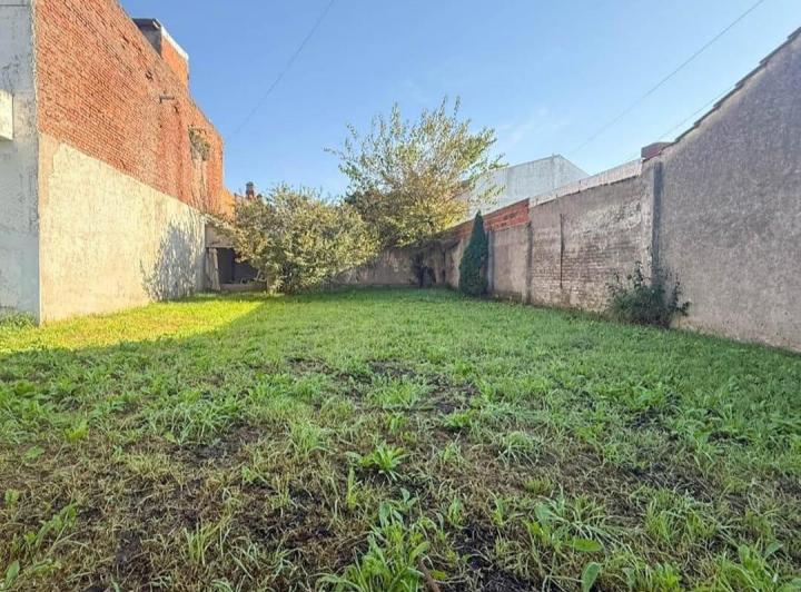 Terreno · 234m²