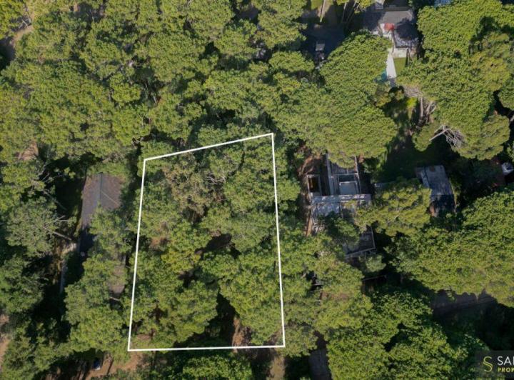 Terreno · 936m²
