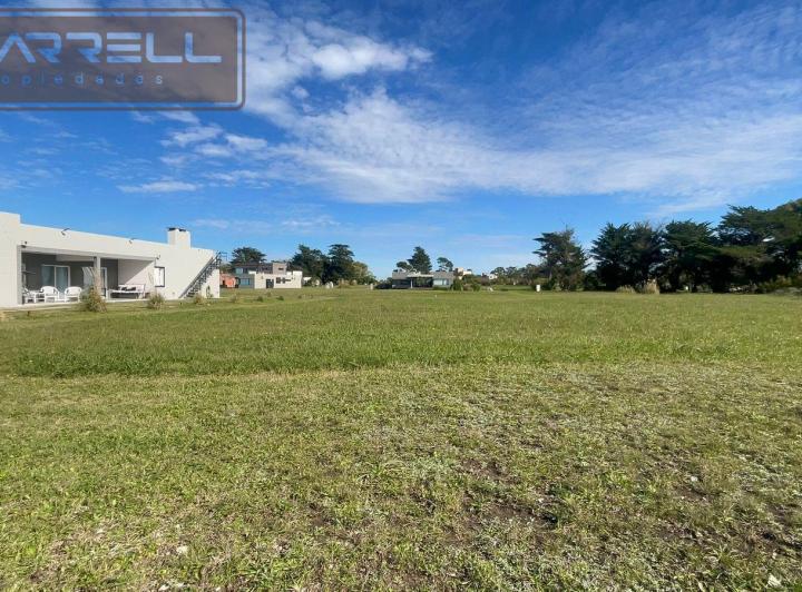 Terreno · 785m²
