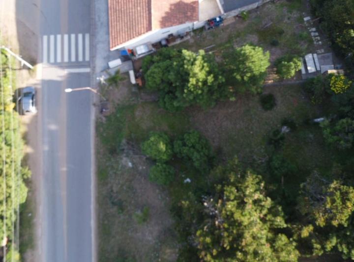 Terreno · 638m²