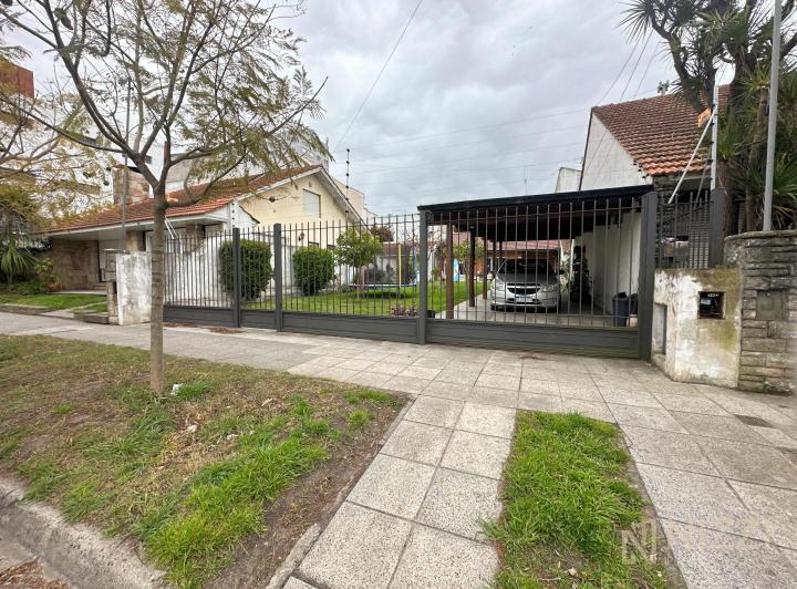 Terreno · 100m² · 3 Ambientes · 3 Cocheras