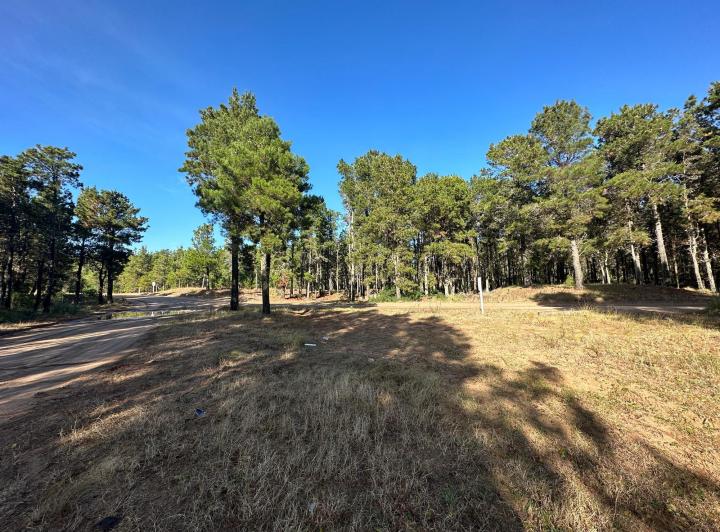 Terreno · 1221m²