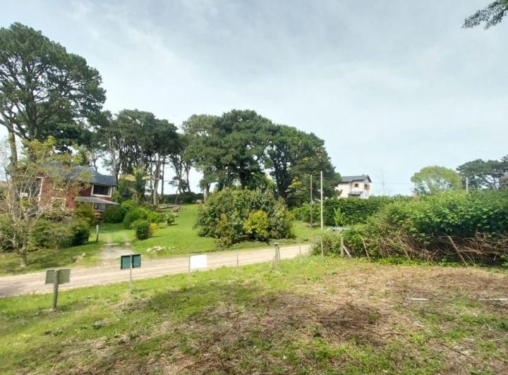 Terreno · 600m²