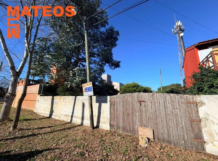 Terreno · 292m²