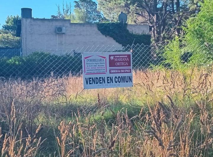 Terreno · 300m²