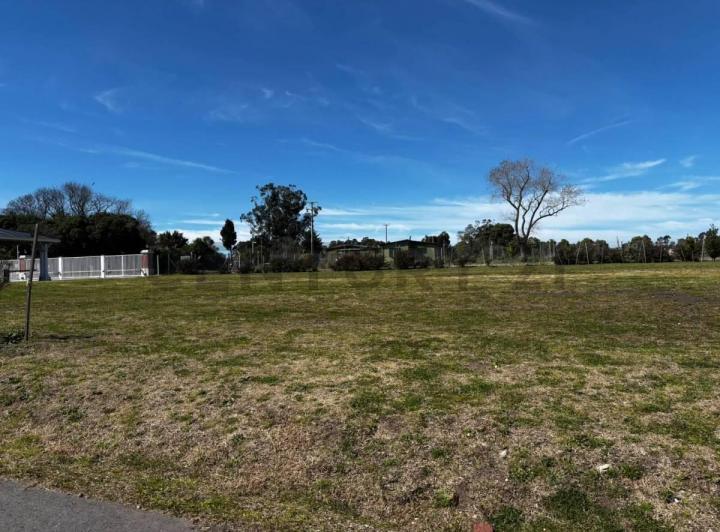 Terreno · 663m²