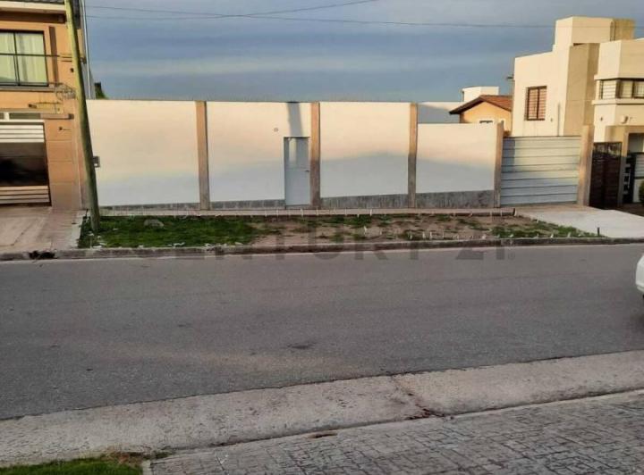 Terreno · 424m²