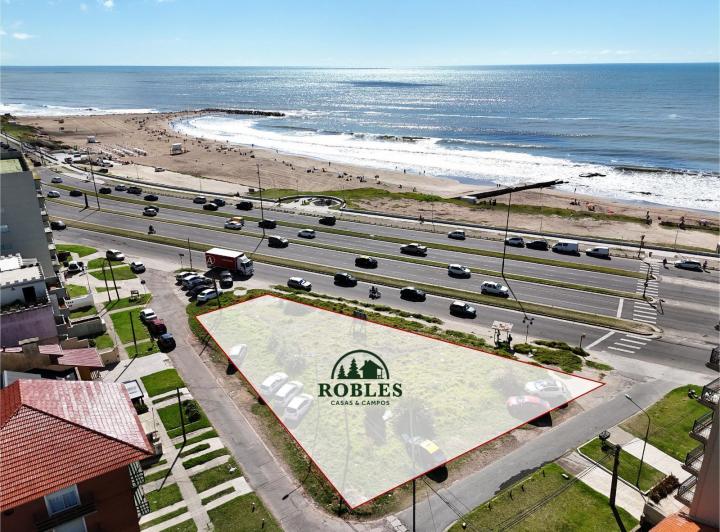 Terreno · 710m²