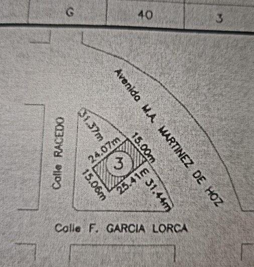 Terreno · 374m²