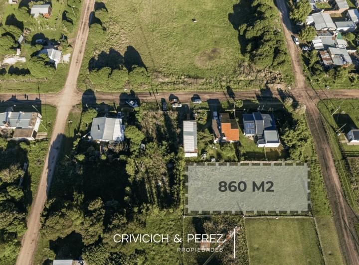 Terreno · 860m²