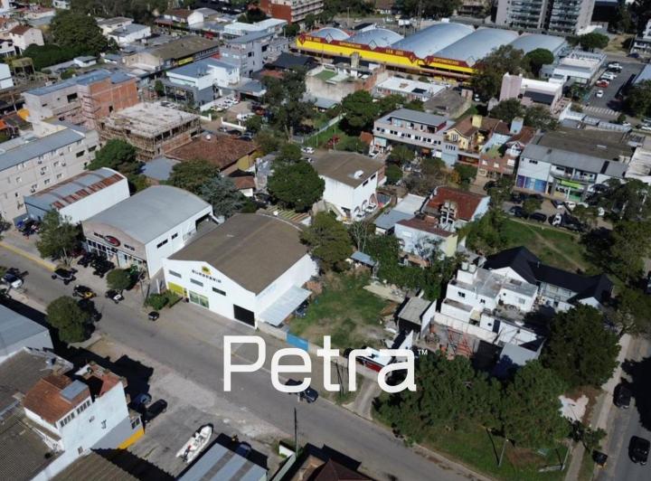 Terreno · 630m²