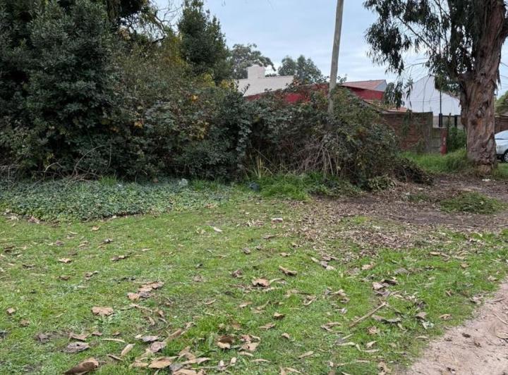 Terreno · 300m²