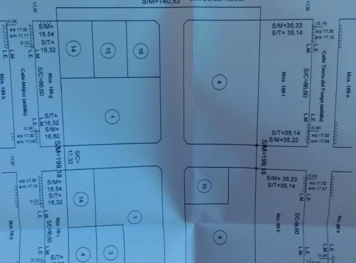 Terreno · 866m²