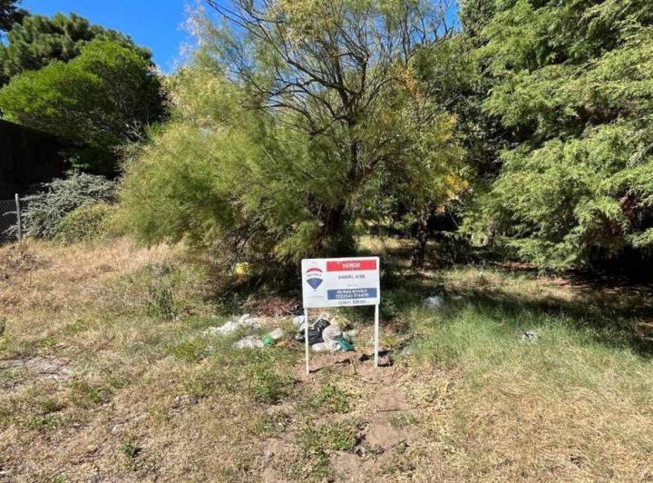 Terreno · 1202m²