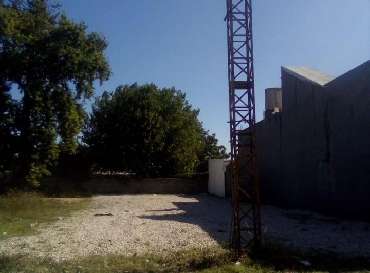 Terreno · 374m²