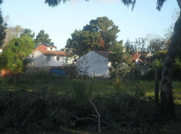 Terreno · 715m²