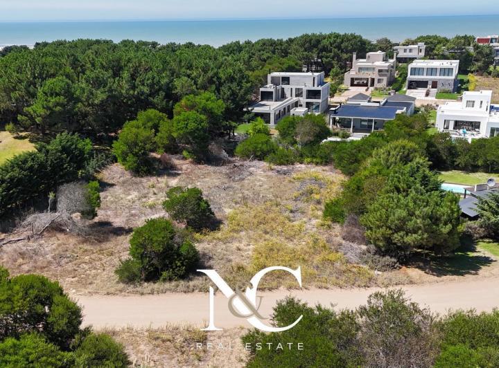 Terreno · 1067m²