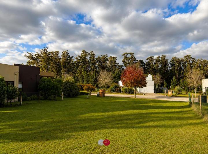 Terreno · 803m²