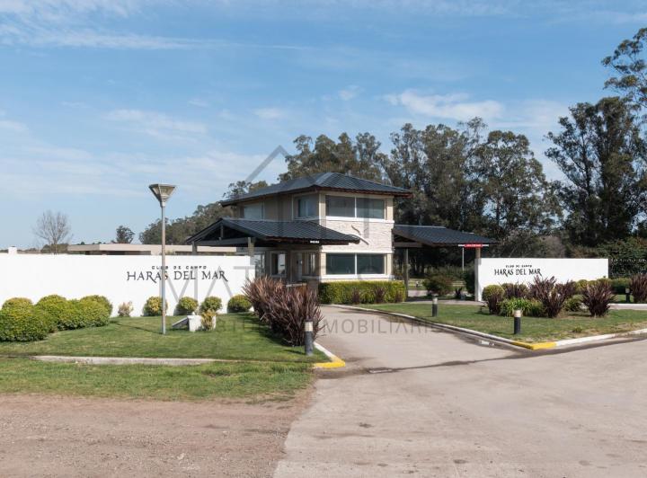 Terreno · 900m²