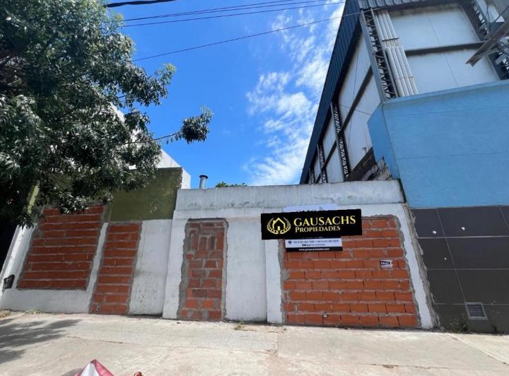 Terreno · 239m²