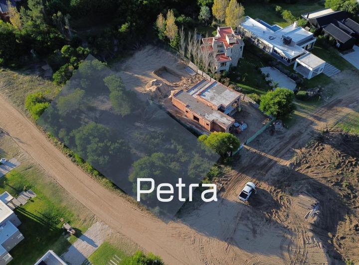 Terreno · 1073m²