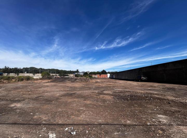 Terreno · 1080m²