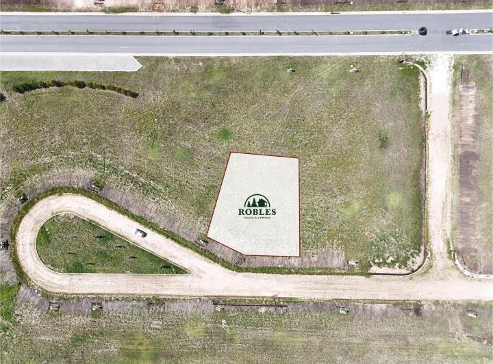 Terreno · 741m²