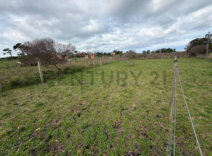 Terreno · 607m²