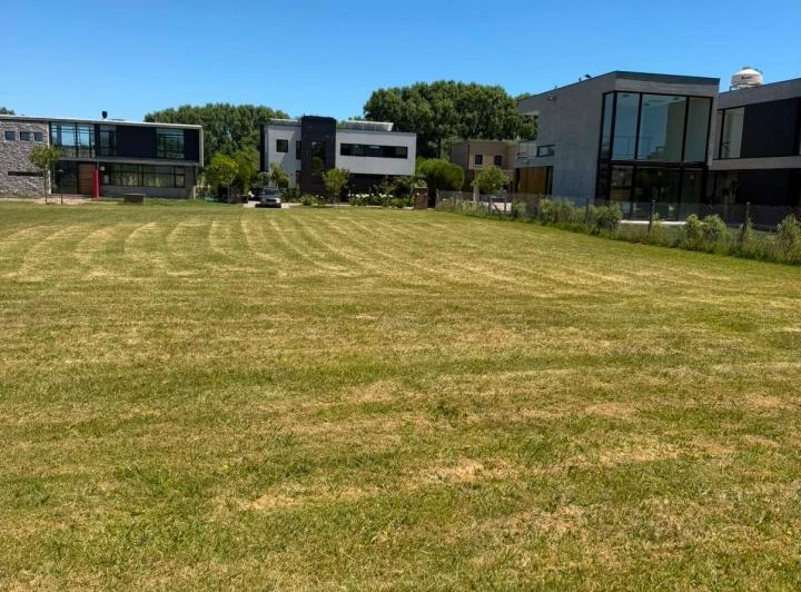 Terreno · 950m²