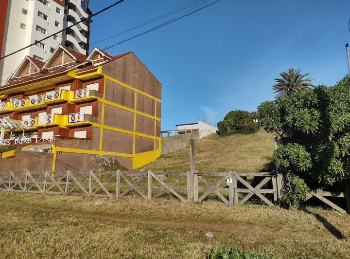 Terreno · 255m²