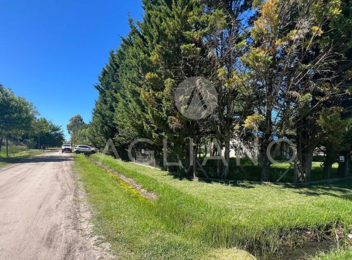 Terreno · 939m²